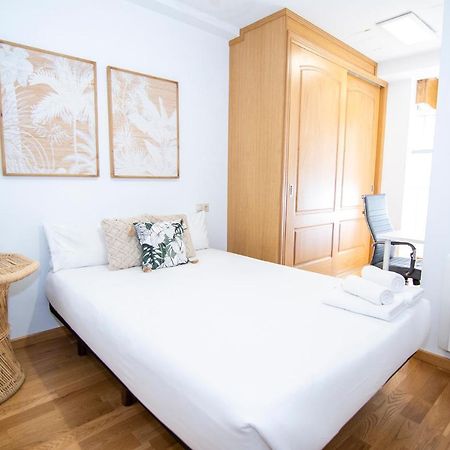 Bright Entire Apartment- Gp 1A ซานติอาโก เด กอมโปสเตลา ภายนอก รูปภาพ