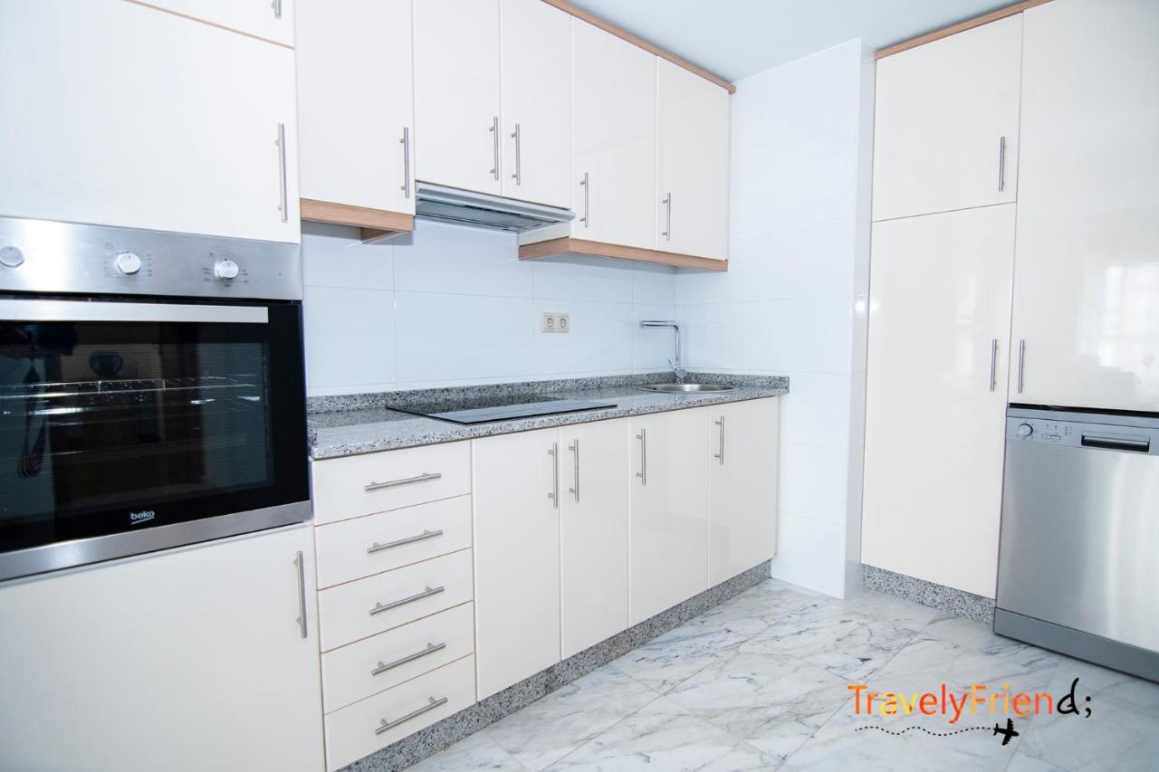 Bright Entire Apartment- Gp 1A ซานติอาโก เด กอมโปสเตลา ภายนอก รูปภาพ